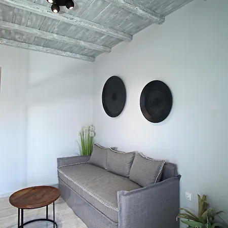 Minthi Boutique Hanioti