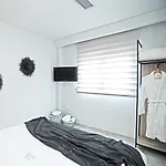 Minthi Boutique Apartment Hanioti