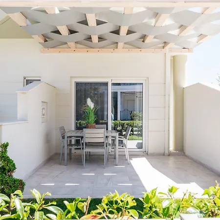 Minthi Boutique Hanioti