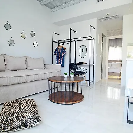 Minthi Boutique Apartment *