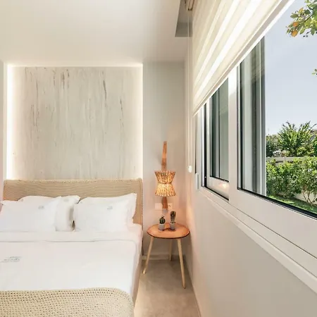 Minthi Boutique Apartment Hanioti