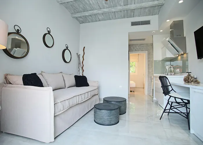 Minthi Boutique Apartament Hanioti